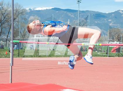 Thumbnail 2 in Doherty Spartan Invitational photogallery.