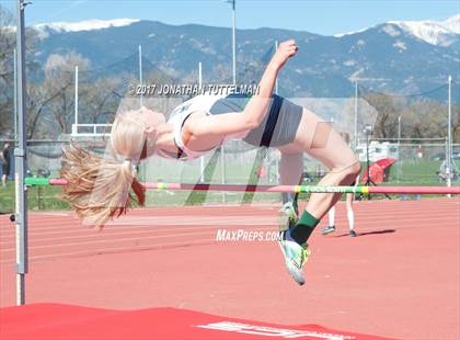 Thumbnail 2 in Doherty Spartan Invitational photogallery.