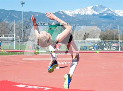 Thumbnail 2 in Doherty Spartan Invitational photogallery.