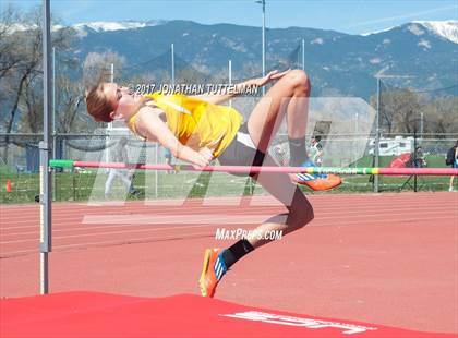 Thumbnail 2 in Doherty Spartan Invitational photogallery.