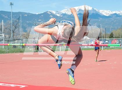 Thumbnail 3 in Doherty Spartan Invitational photogallery.