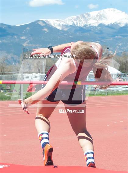 Thumbnail 3 in Doherty Spartan Invitational photogallery.