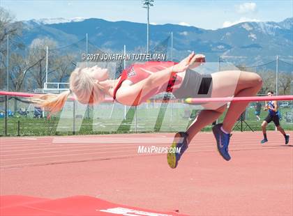 Thumbnail 3 in Doherty Spartan Invitational photogallery.