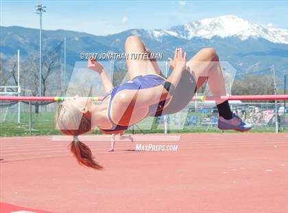 Thumbnail 3 in Doherty Spartan Invitational photogallery.