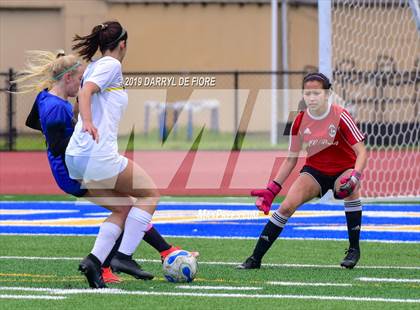 Thumbnail 3 in Norte Dame vs Prospect (CIF CCS D2 Quaterfinal) photogallery.