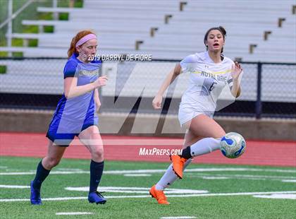 Thumbnail 2 in Norte Dame vs Prospect (CIF CCS D2 Quaterfinal) photogallery.