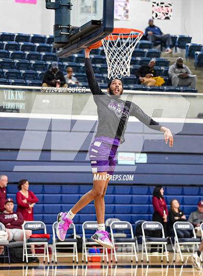 Thumbnail 3 in Silsbee vs Wheatley (UIL 4A Reg III Semifinal) photogallery.