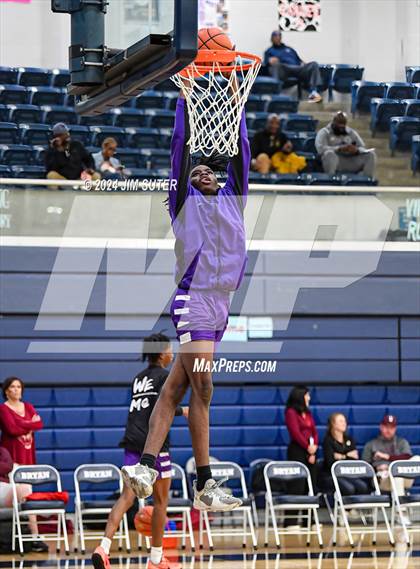 Thumbnail 2 in Silsbee vs Wheatley (UIL 4A Reg III Semifinal) photogallery.