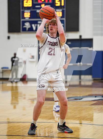 Thumbnail 3 in Silsbee vs Wheatley (UIL 4A Reg III Semifinal) photogallery.