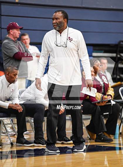 Thumbnail 3 in Silsbee vs Wheatley (UIL 4A Reg III Semifinal) photogallery.