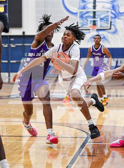 Thumbnail 2 in Silsbee vs Wheatley (UIL 4A Reg III Semifinal) photogallery.