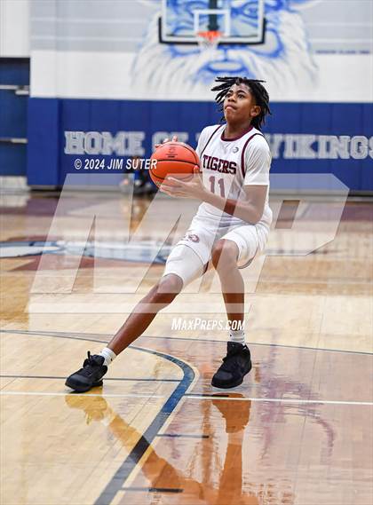 Thumbnail 2 in Silsbee vs Wheatley (UIL 4A Reg III Semifinal) photogallery.
