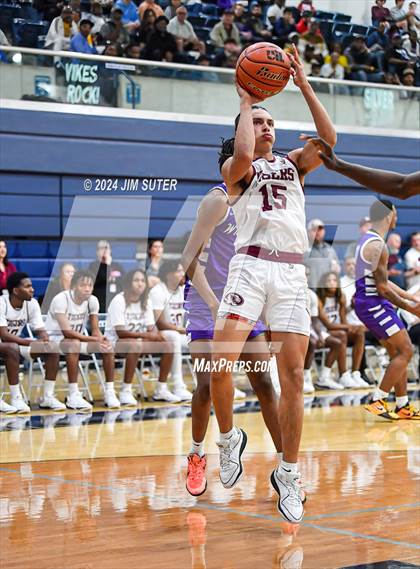 Thumbnail 1 in Silsbee vs Wheatley (UIL 4A Reg III Semifinal) photogallery.