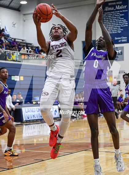 Thumbnail 3 in Silsbee vs Wheatley (UIL 4A Reg III Semifinal) photogallery.