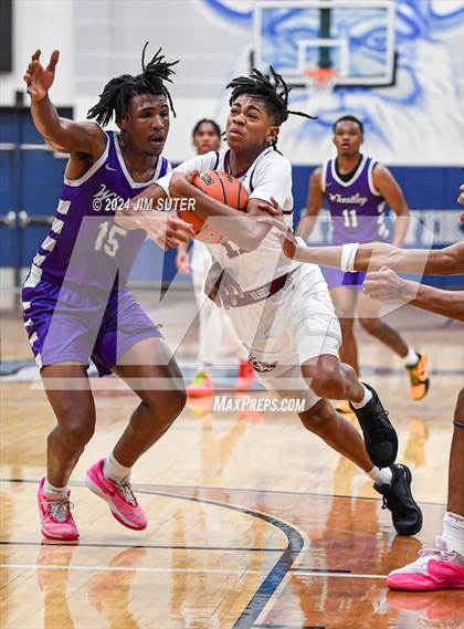 Thumbnail 1 in Silsbee vs Wheatley (UIL 4A Reg III Semifinal) photogallery.