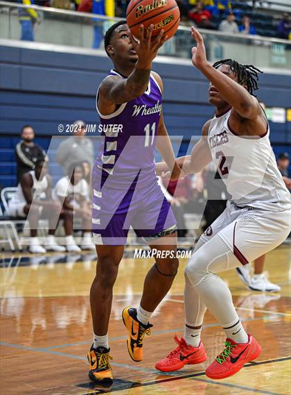 Thumbnail 3 in Silsbee vs Wheatley (UIL 4A Reg III Semifinal) photogallery.