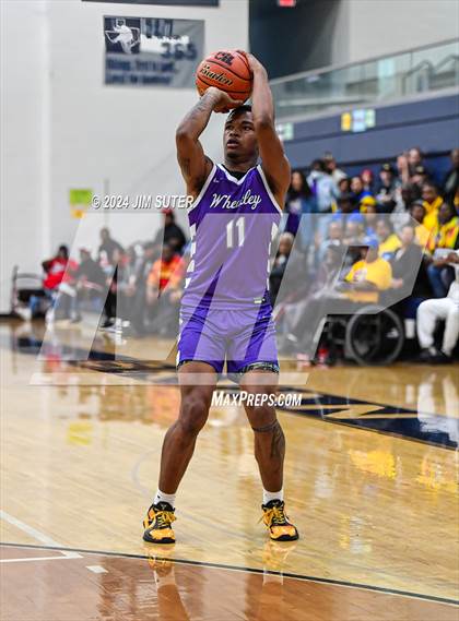 Thumbnail 2 in Silsbee vs Wheatley (UIL 4A Reg III Semifinal) photogallery.