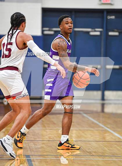 Thumbnail 3 in Silsbee vs Wheatley (UIL 4A Reg III Semifinal) photogallery.
