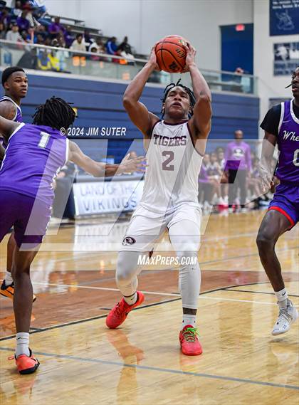 Thumbnail 1 in Silsbee vs Wheatley (UIL 4A Reg III Semifinal) photogallery.
