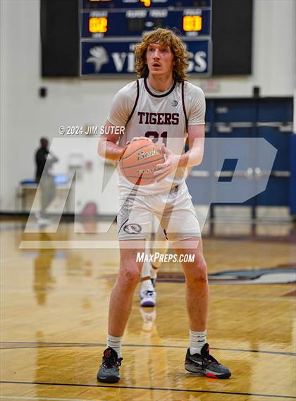 Thumbnail 2 in Silsbee vs Wheatley (UIL 4A Reg III Semifinal) photogallery.