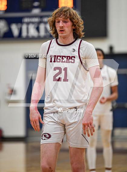 Thumbnail 1 in Silsbee vs Wheatley (UIL 4A Reg III Semifinal) photogallery.