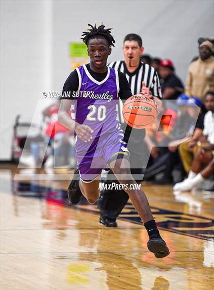 Thumbnail 2 in Silsbee vs Wheatley (UIL 4A Reg III Semifinal) photogallery.
