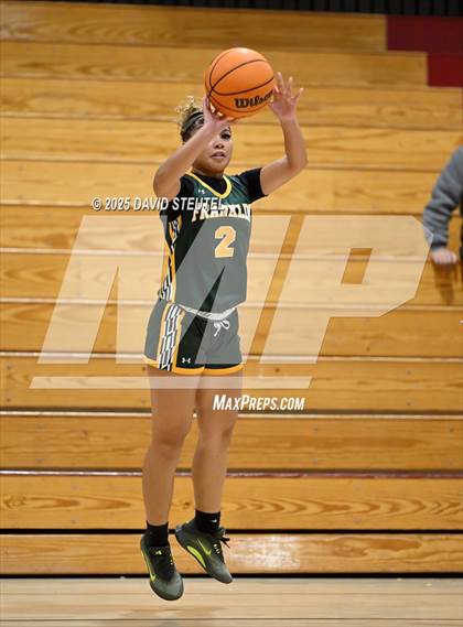 Thumbnail 3 in Franklin vs. Foothill (916 vs. 209 Challenge) photogallery.