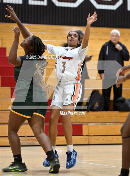 Thumbnail 2 in Franklin vs. Foothill (916 vs. 209 Challenge) photogallery.