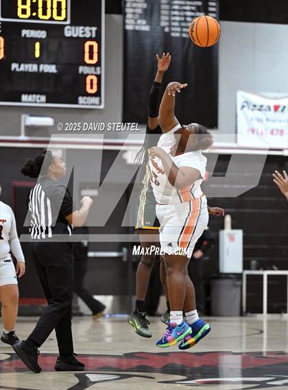 Thumbnail 1 in Franklin vs. Foothill (916 vs. 209 Challenge) photogallery.