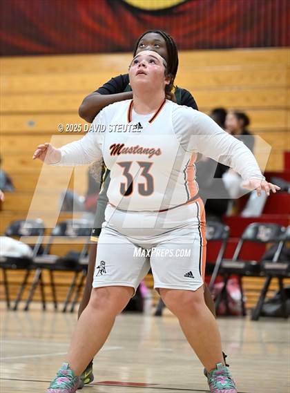 Thumbnail 2 in Franklin vs. Foothill (916 vs. 209 Challenge) photogallery.