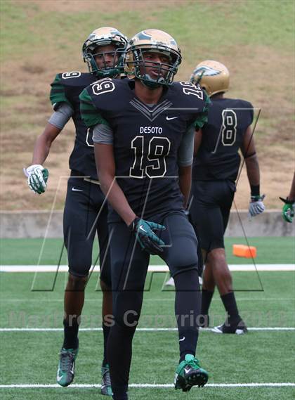 Thumbnail 2 in Allen vs. DeSoto (UIL 5A Division 1 Semifinal) photogallery.