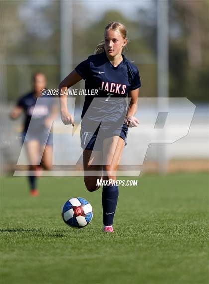 Thumbnail 1 in JV: Moorhead @ Bemidji photogallery.