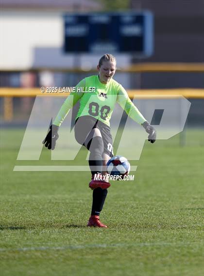 Thumbnail 1 in JV: Moorhead @ Bemidji photogallery.