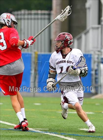 Thumbnail 1 in Niskayuna vs. Garden City (NYSPHSAA Class B Semifinal) photogallery.