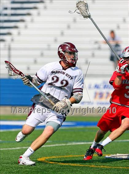 Thumbnail 1 in Niskayuna vs. Garden City (NYSPHSAA Class B Semifinal) photogallery.