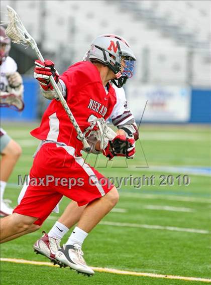 Thumbnail 1 in Niskayuna vs. Garden City (NYSPHSAA Class B Semifinal) photogallery.