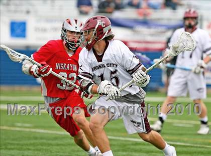 Thumbnail 3 in Niskayuna vs. Garden City (NYSPHSAA Class B Semifinal) photogallery.