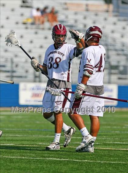 Thumbnail 1 in Niskayuna vs. Garden City (NYSPHSAA Class B Semifinal) photogallery.