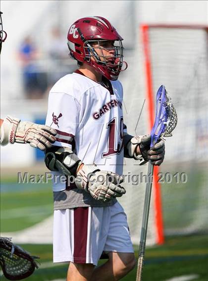 Thumbnail 1 in Niskayuna vs. Garden City (NYSPHSAA Class B Semifinal) photogallery.