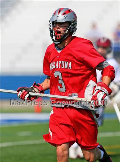 Thumbnail 1 in Niskayuna vs. Garden City (NYSPHSAA Class B Semifinal) photogallery.