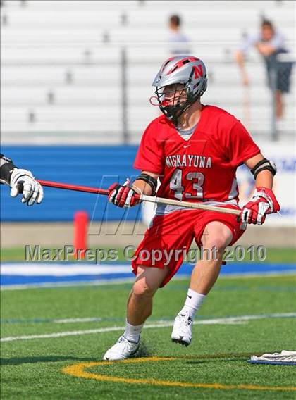 Thumbnail 1 in Niskayuna vs. Garden City (NYSPHSAA Class B Semifinal) photogallery.