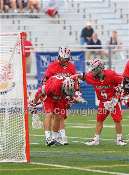 Thumbnail 3 in Niskayuna vs. Garden City (NYSPHSAA Class B Semifinal) photogallery.