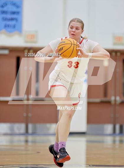 Thumbnail 3 in Cathedral Catholic vs. Grossmont (CIF-SDS Division 1 Final) photogallery.