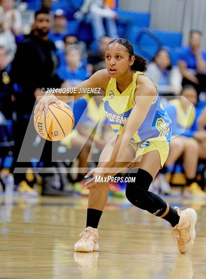 Thumbnail 2 in Cathedral Catholic vs. Grossmont (CIF-SDS Division 1 Final) photogallery.