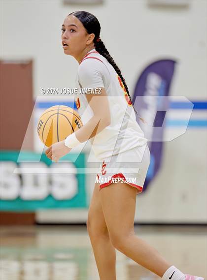 Thumbnail 2 in Cathedral Catholic vs. Grossmont (CIF-SDS Division 1 Final) photogallery.
