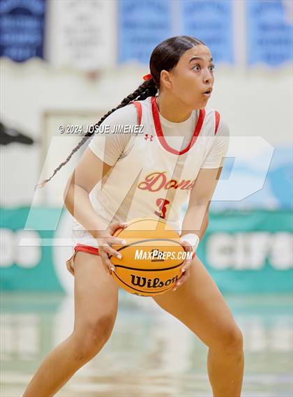 Thumbnail 2 in Cathedral Catholic vs. Grossmont (CIF-SDS Division 1 Final) photogallery.