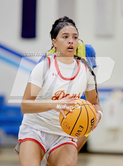 Thumbnail 3 in Cathedral Catholic vs. Grossmont (CIF-SDS Division 1 Final) photogallery.