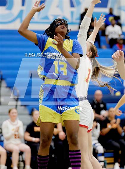 Thumbnail 2 in Cathedral Catholic vs. Grossmont (CIF-SDS Division 1 Final) photogallery.