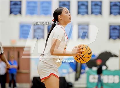 Thumbnail 2 in Cathedral Catholic vs. Grossmont (CIF-SDS Division 1 Final) photogallery.