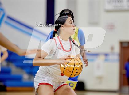 Thumbnail 1 in Cathedral Catholic vs. Grossmont (CIF-SDS Division 1 Final) photogallery.
